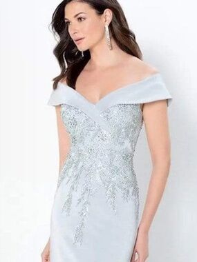 NWT Montage by Mon Cheri Portrait Neckline Dress 220932 Ice Gray 14